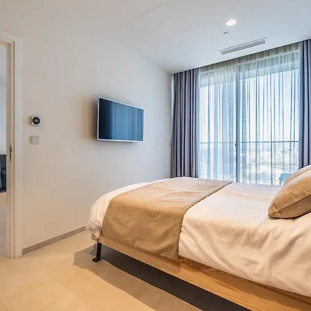 公寓 18th Floor Luxury With Common Pool In The Prestigious Mercury Towers By Renowned Zaha Hadid Architects *