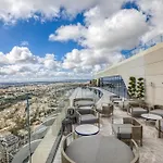 Апартаменты 18th Floor 1br Unit In Mercury Tower By Sf Homes Сент Джулианс