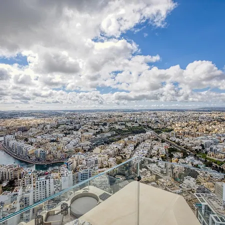 18th Floor 1br Unit In Mercury Tower By Sf Homes Apartamento